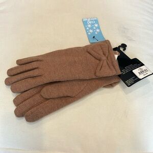 Brown Gloves with Bow Detail